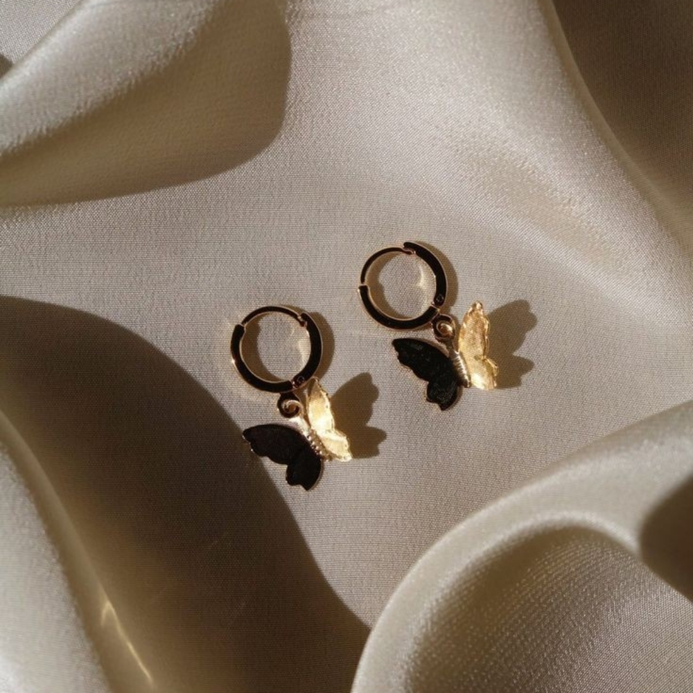 🦋Butterfly Hug Earrings